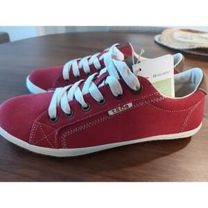 Taos Star Burst Red Canvas Lace Up Sneakers Womens Size 8.5 Comfort Shoes